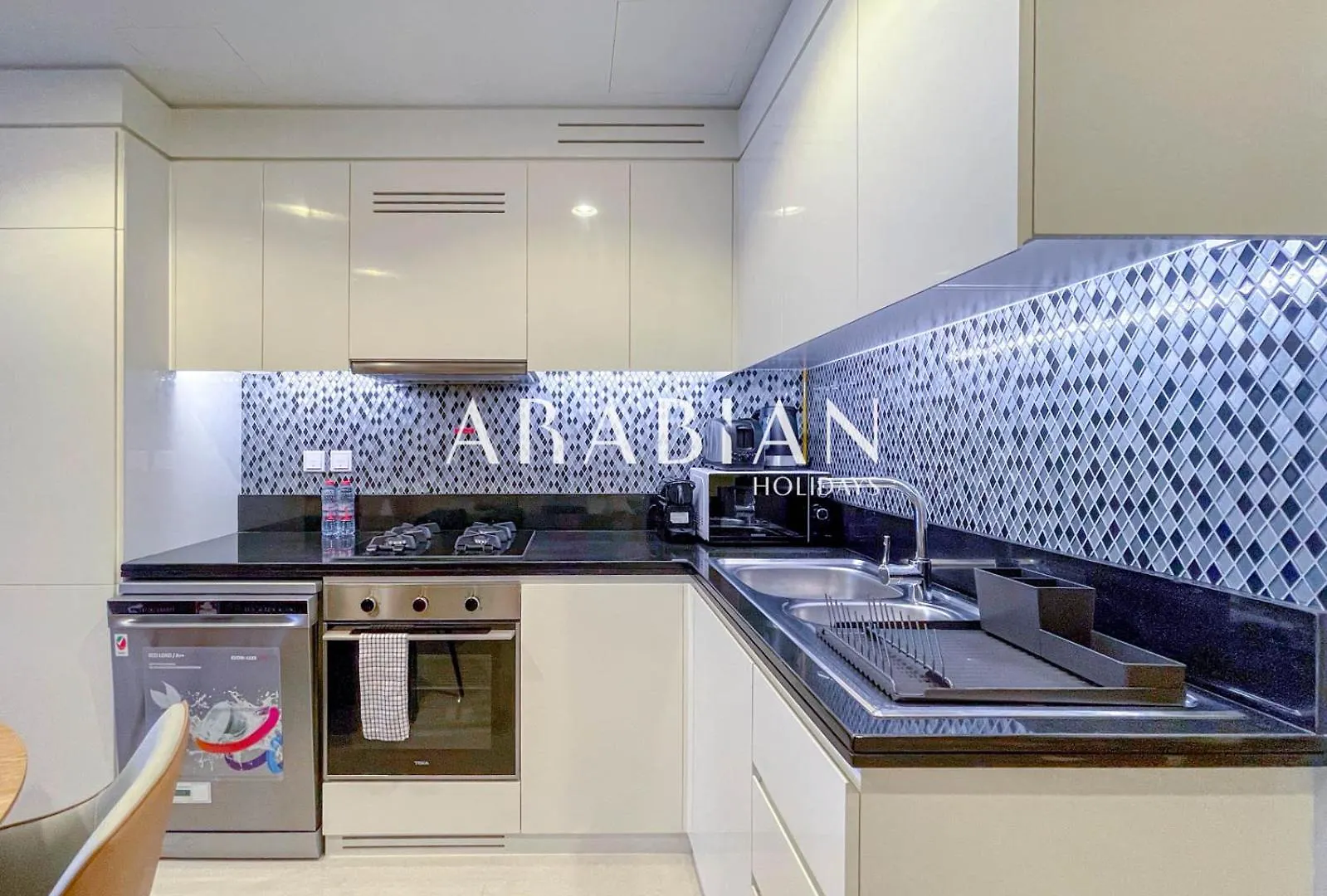 Appartamento Beautiful Brand New 2Br In Business Bay With Balcony Dubai 0*,